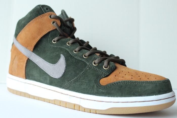 nike sb dunk high foot locker