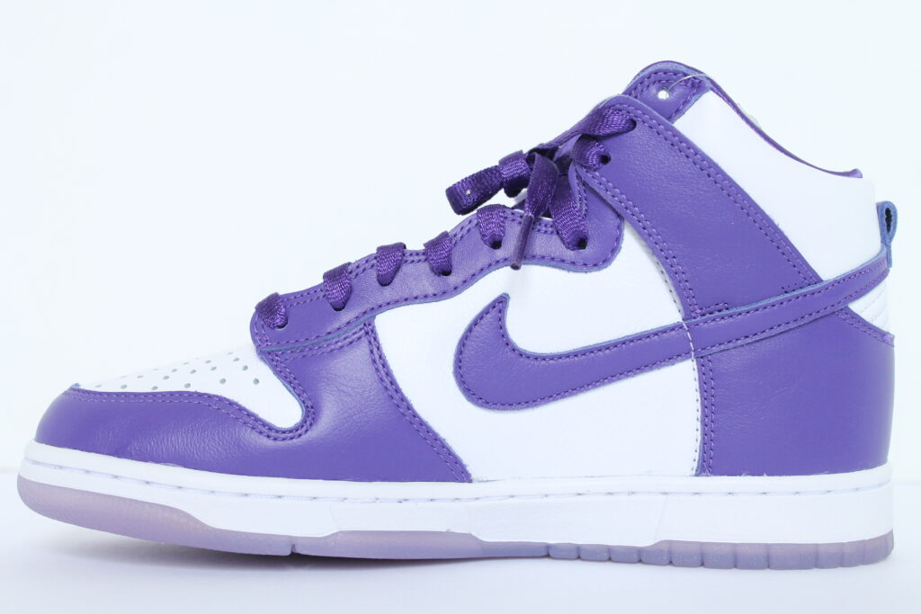 womens purple dunks