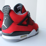 Air Jordan 4 Retro - Toro Bravo