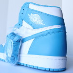 Air Jordan 1 Retro High OG UNC