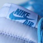 Air Jordan 1 Retro High OG UNC