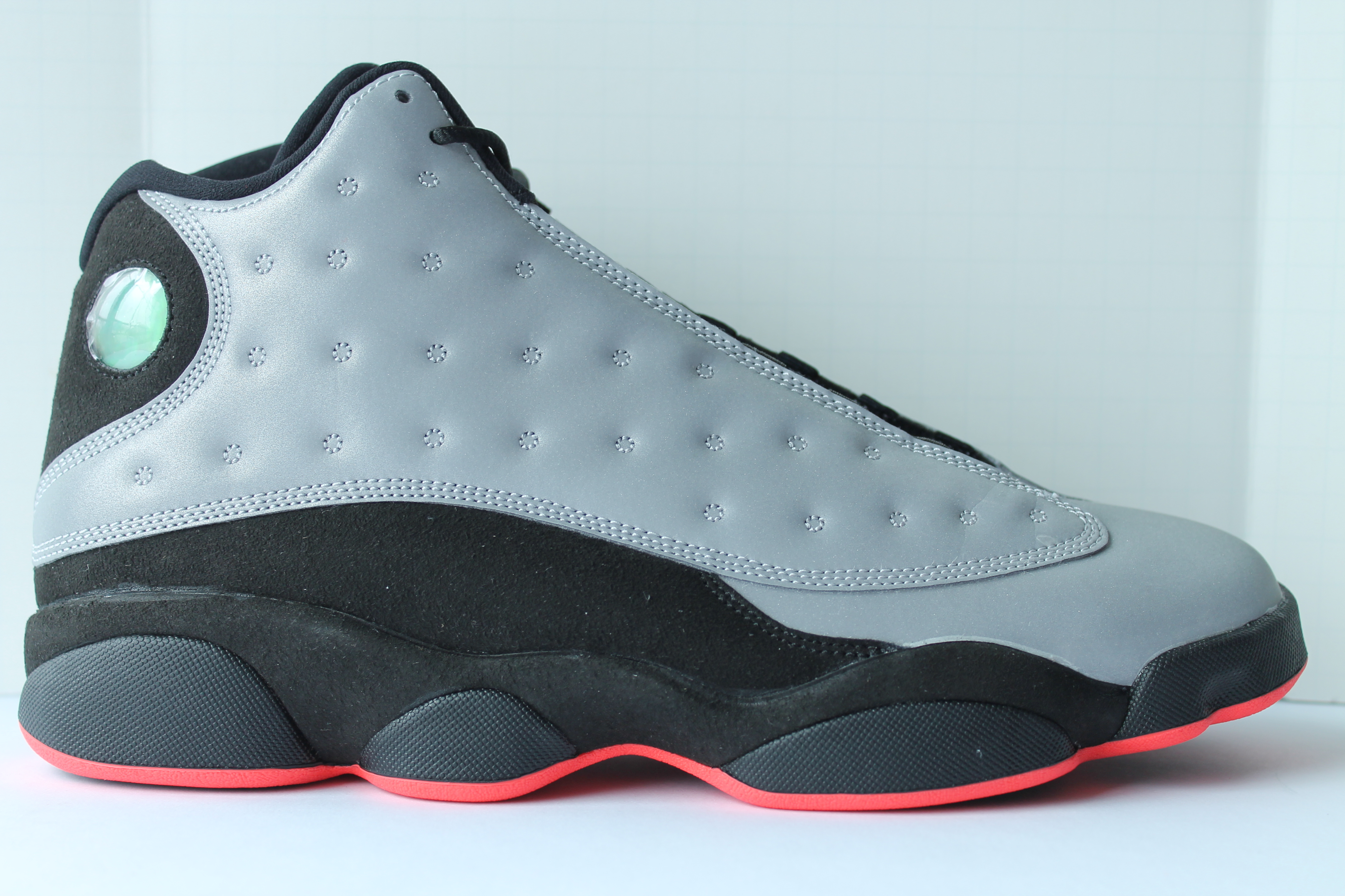 Air Jordan 13 Retro PRM Infrared 23 3M technology