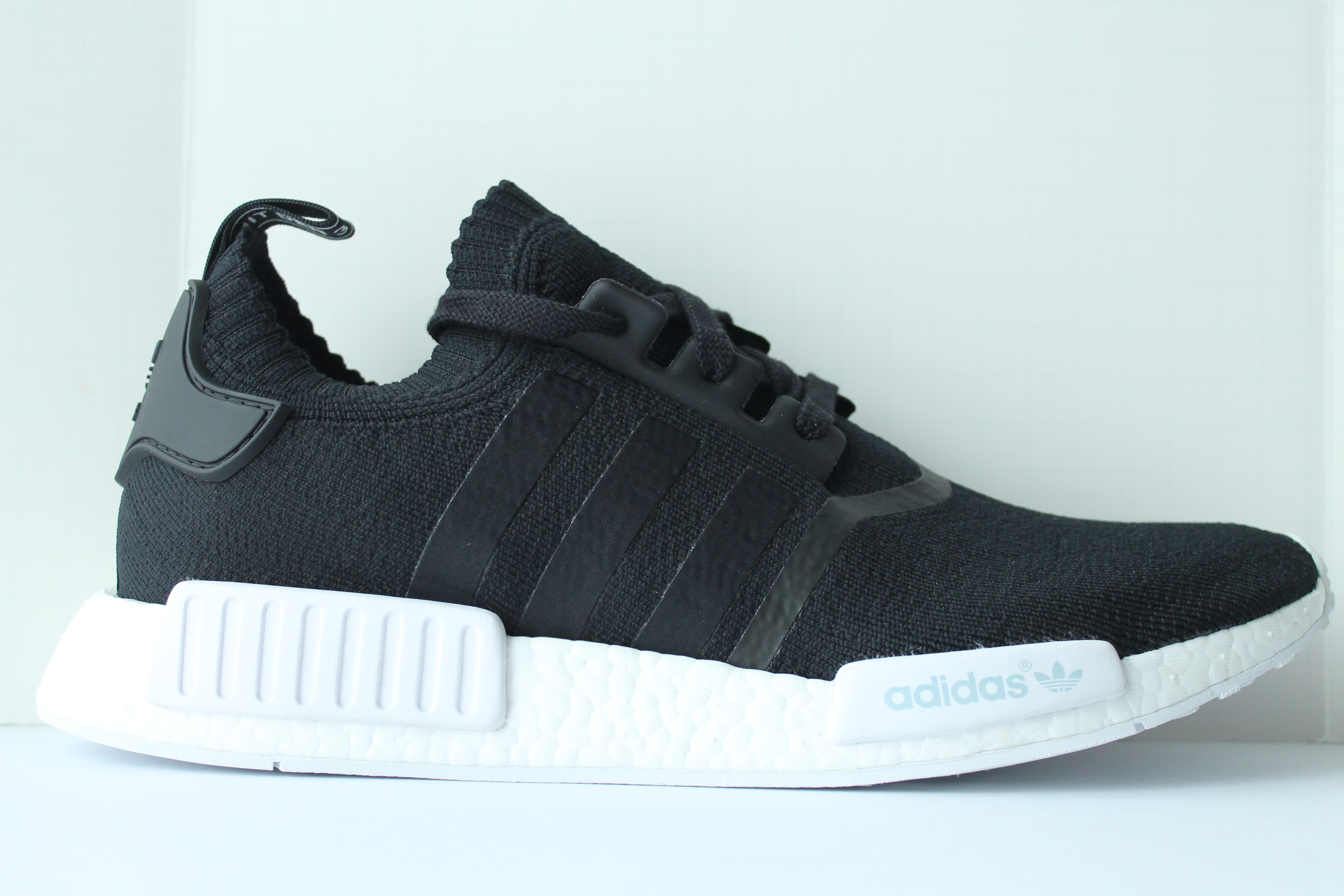 Adidas NMD R1 Primeknit Black