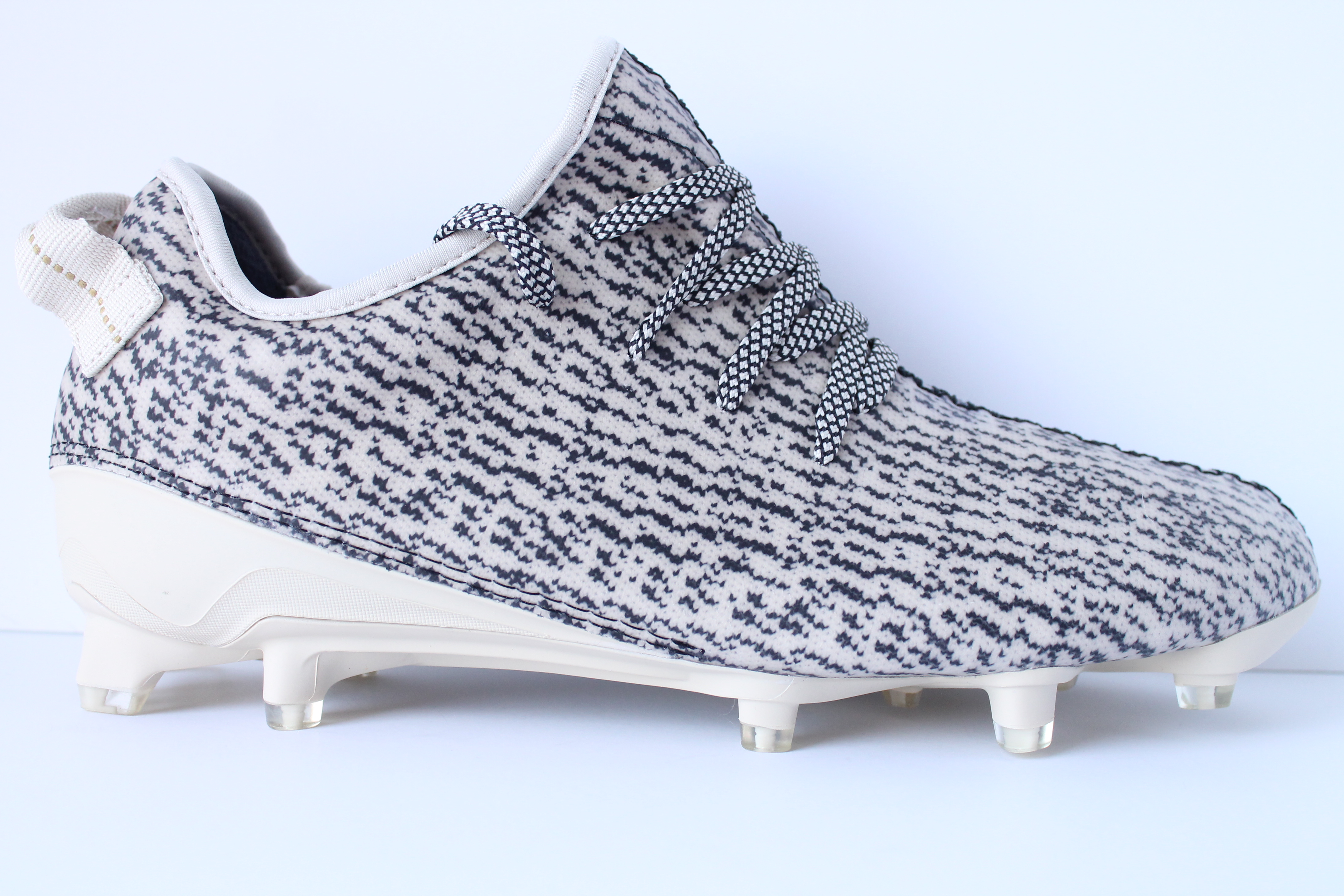 turtle dove yeezy cleats