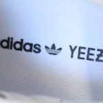 adidas Yeezy Boost 350 V2 - Zebra (2019)
