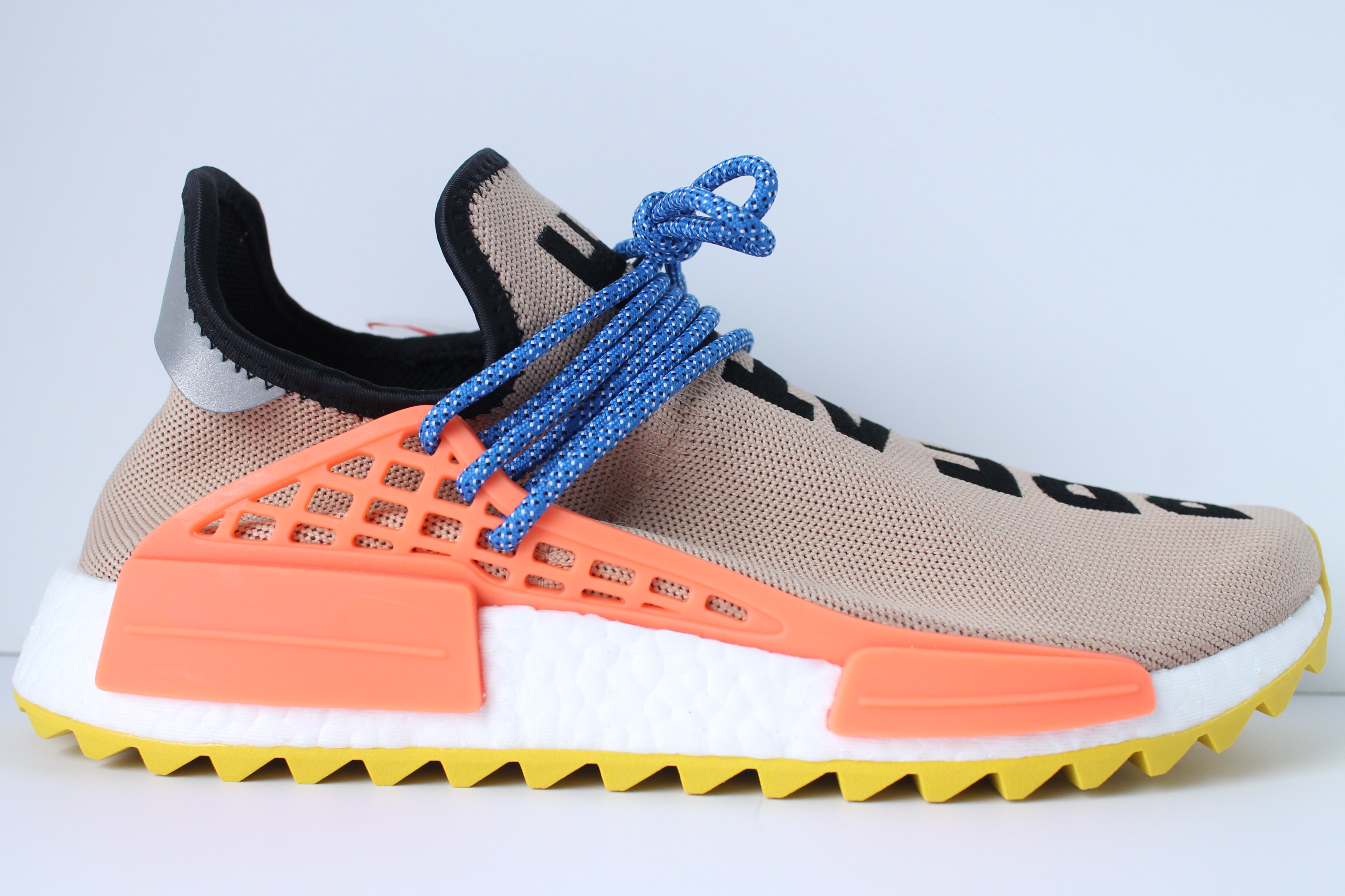 adidas pharrell williams human race nmd tr