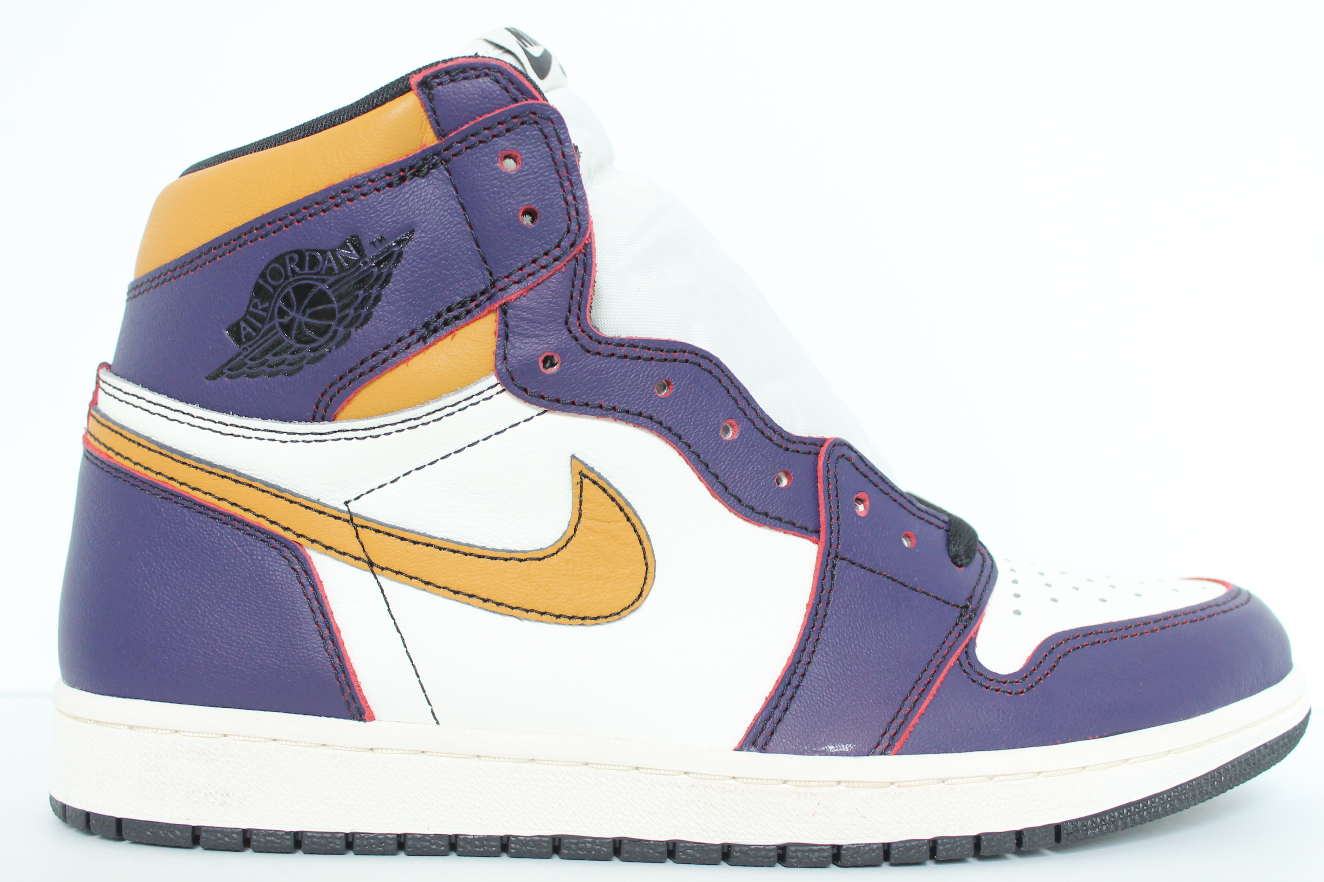 Air Jordan 1 Retro High OG SB Defiant - "LA to Chicago"