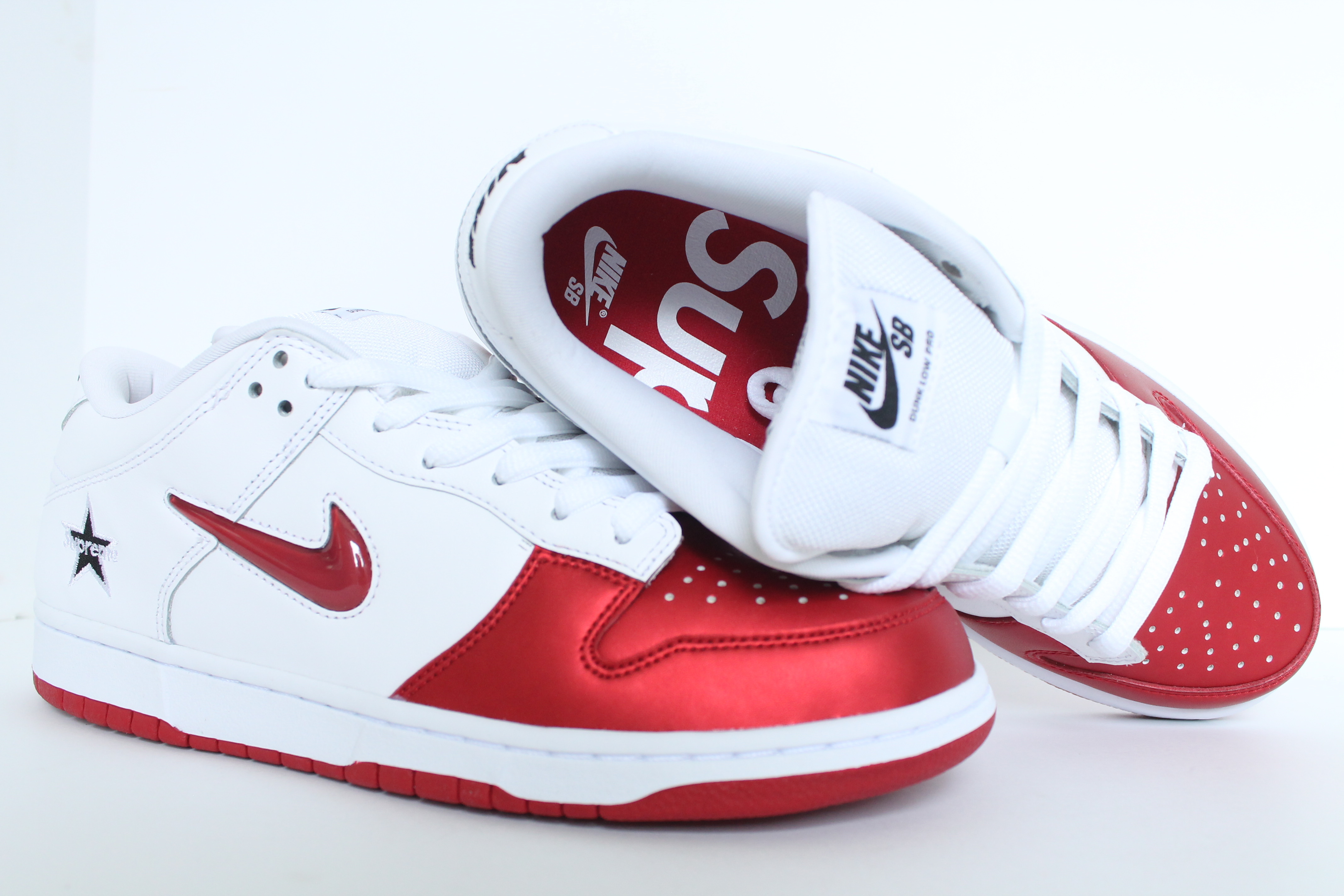 supreme dunks for sale