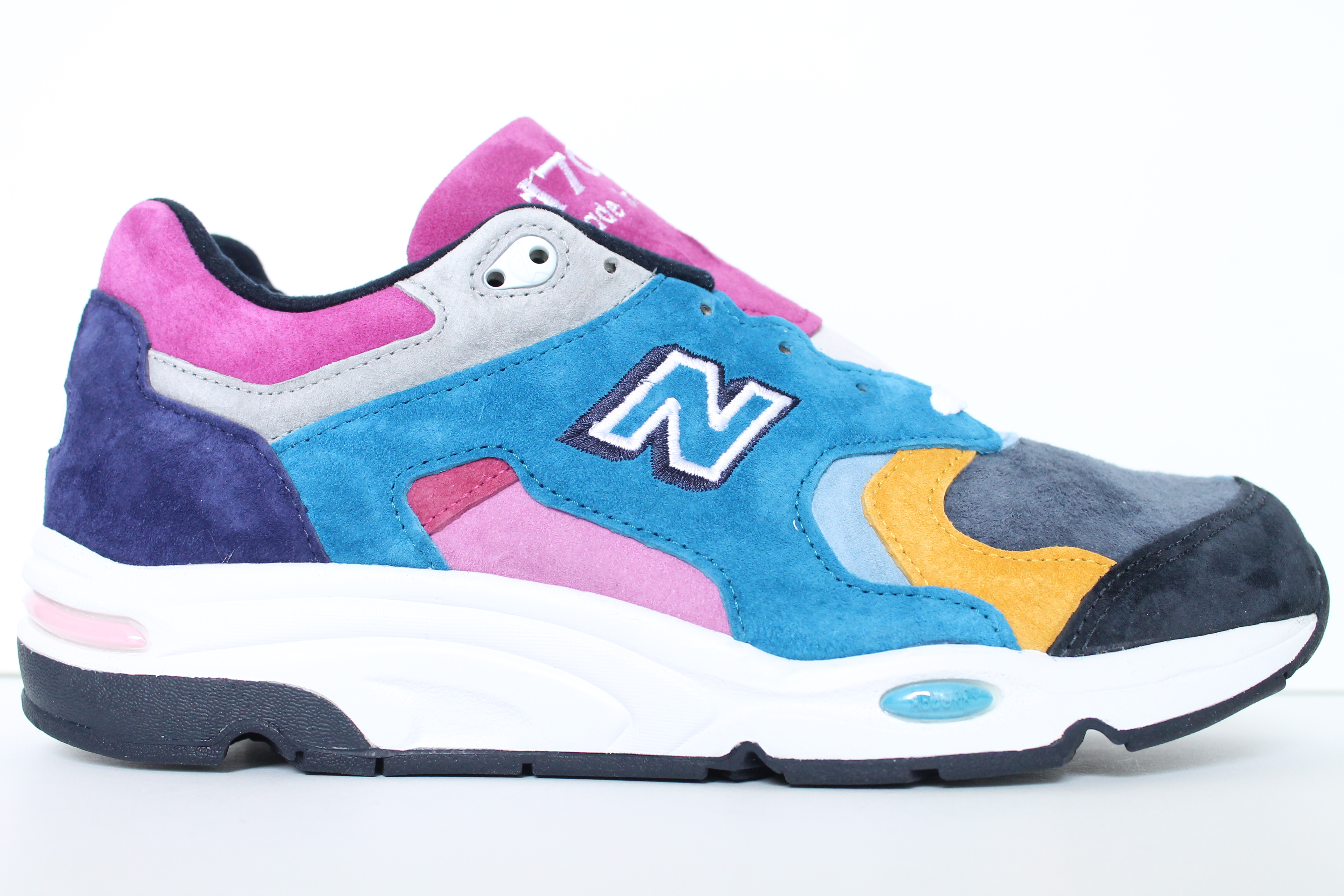 RONNIE FIEG X NEW BALANCE 1700K2