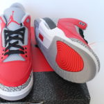 Air Jordan 3 Retro Chicago Exclusive - Red