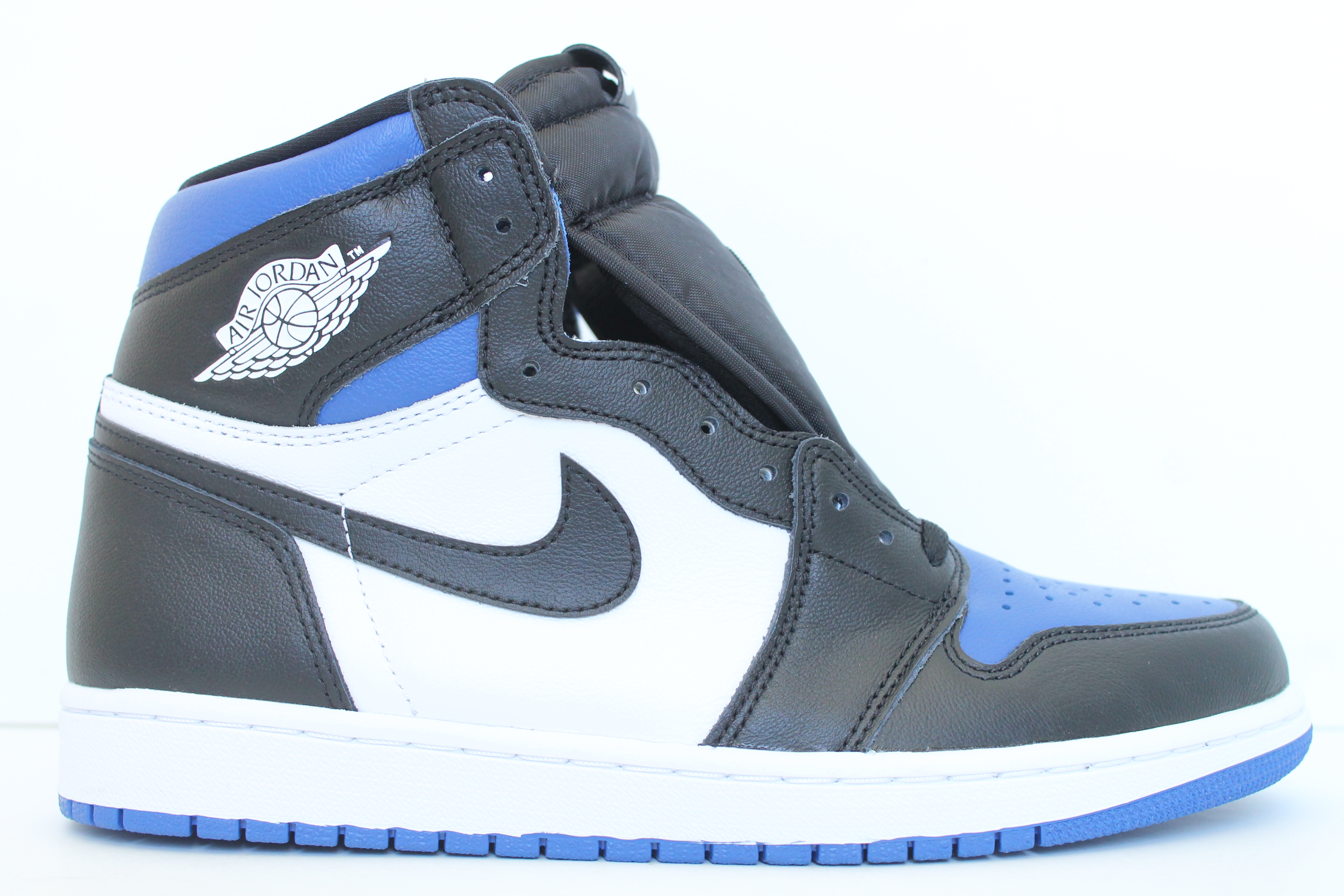 Air Jordan 1 Retro High OG - Royal Toe