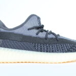 adidas Yeezy Boost 350 V2 Carbon - Image 2