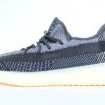 adidas Yeezy Boost 350 V2 - Carbon