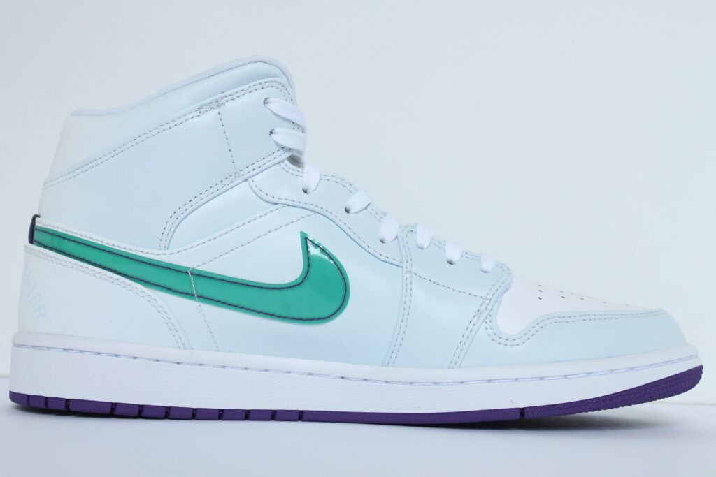 AuthentKicks | Air Jordan 1 MID SE LUKA DONCIC
