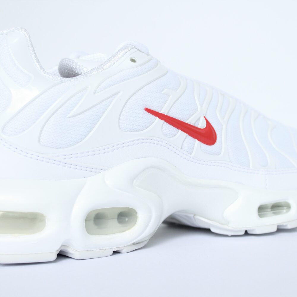 supreme white air max plus