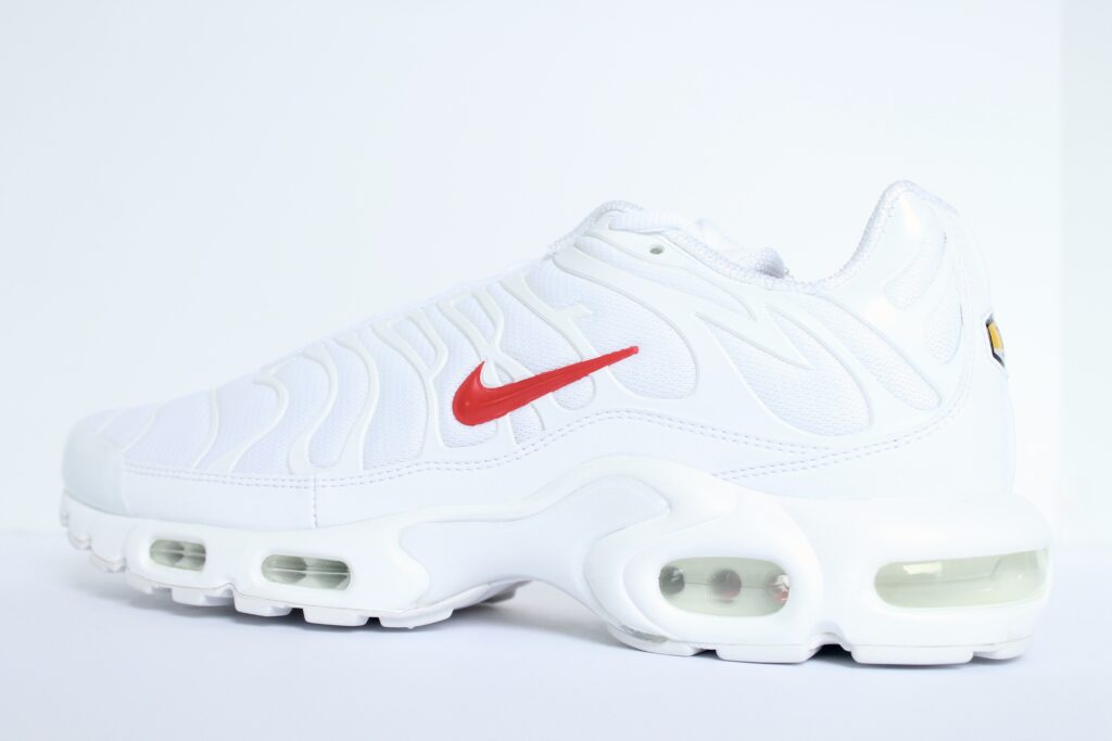 supreme air max plus white release date