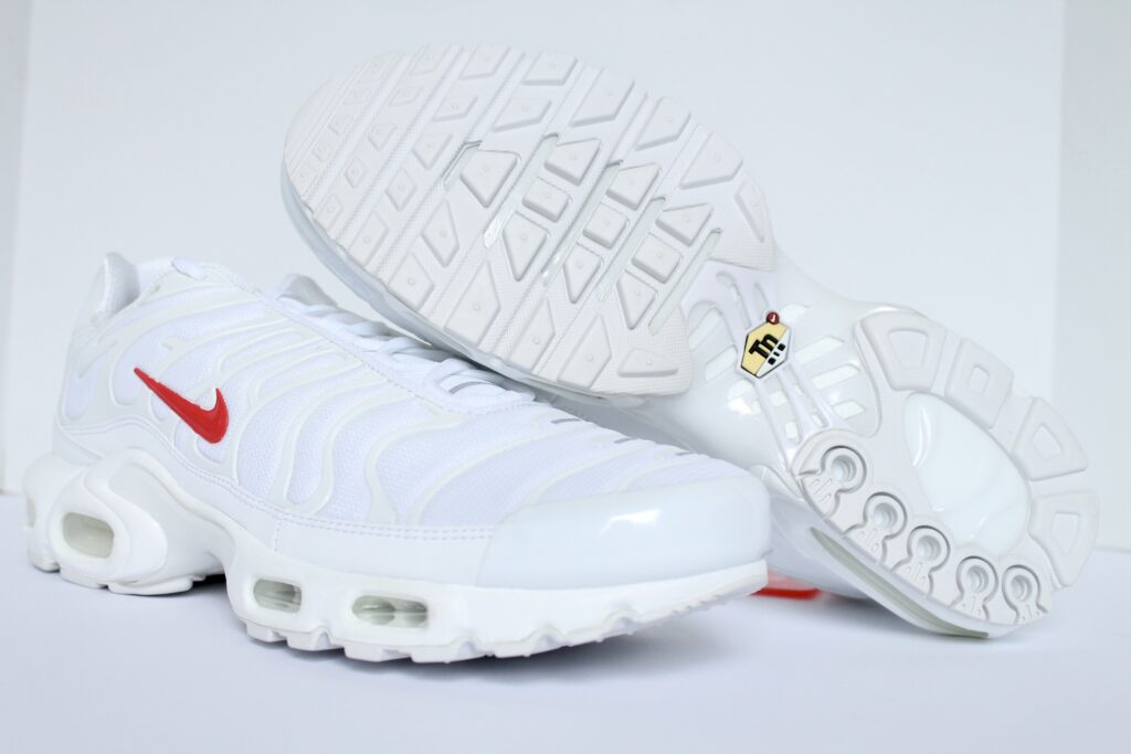 supreme air max plus white release date