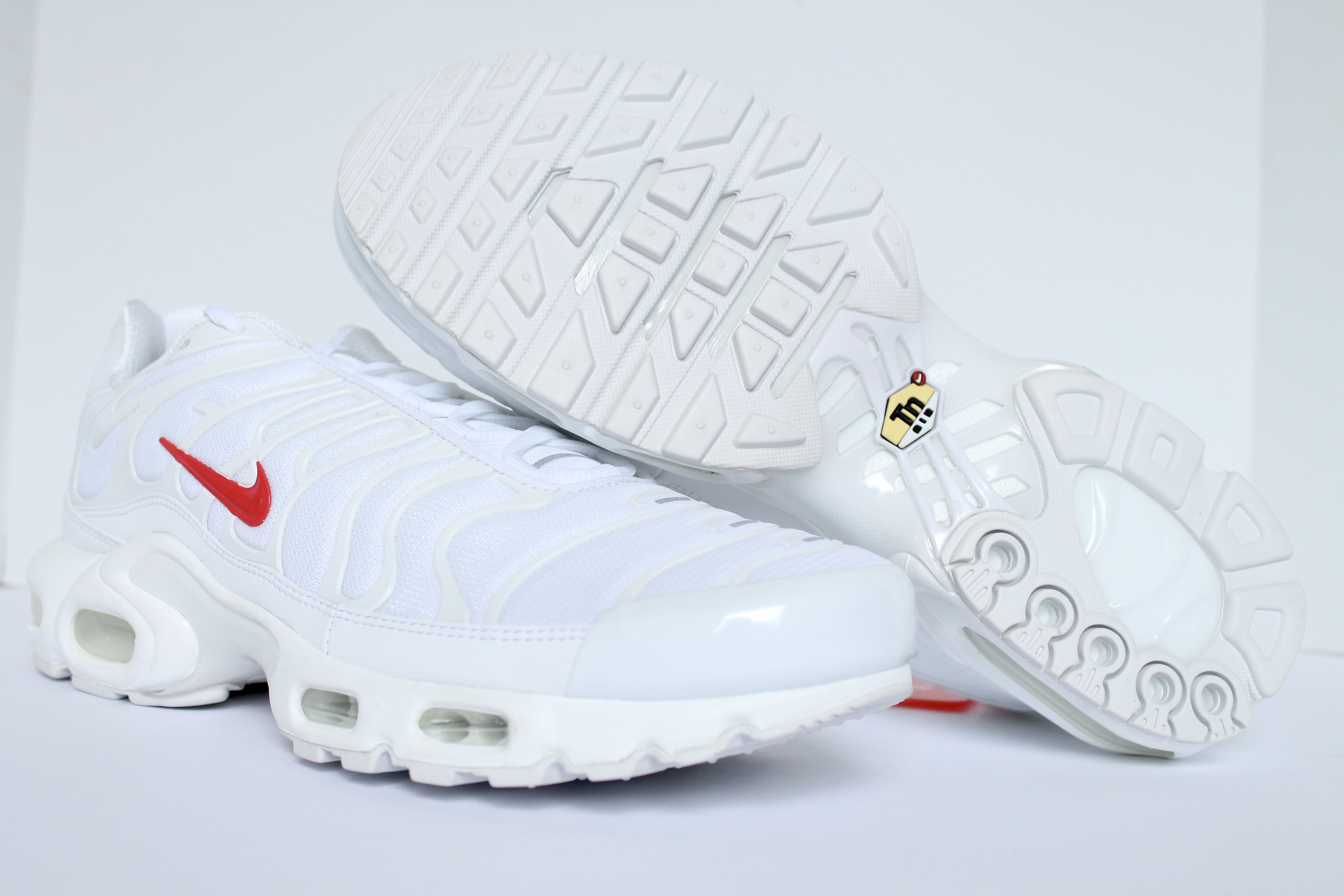 AuthentKicks | Nike Air Max Plus x Supreme White