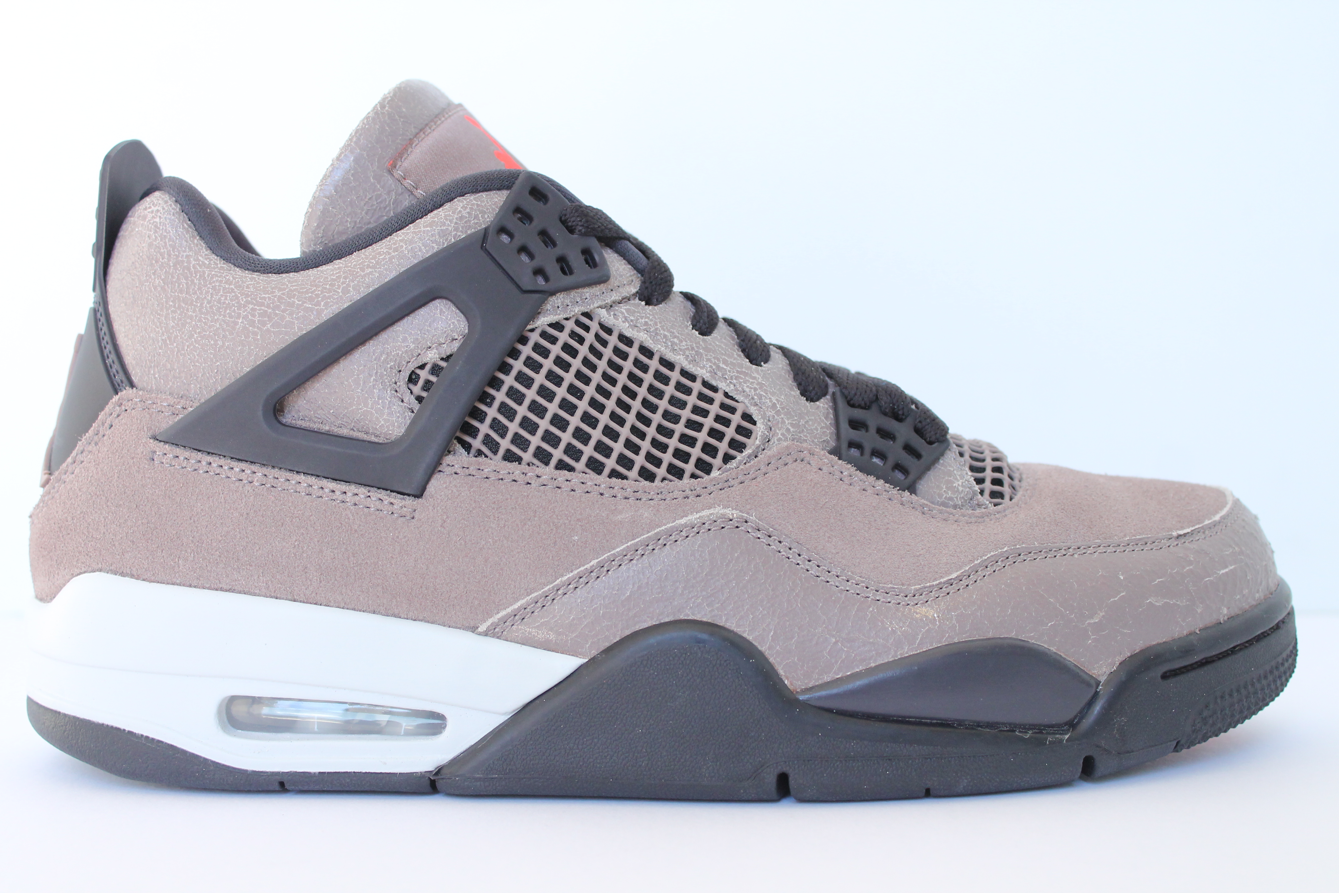 Air Jordan 4 Retro Taupe Haze