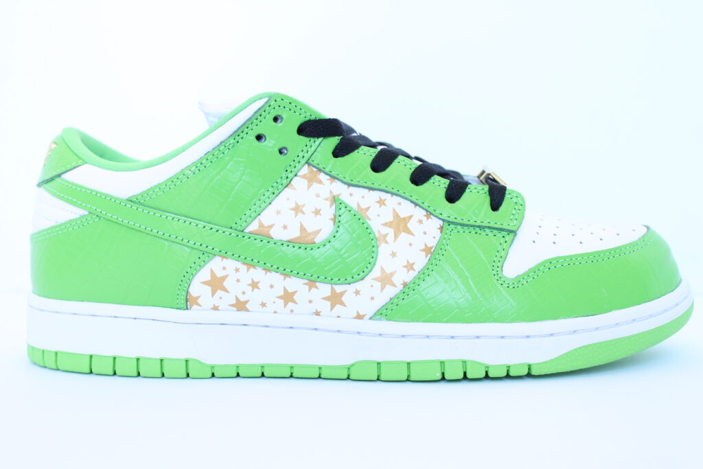 supreme green dunks