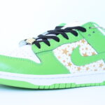 Supreme®/Nike® SB Dunk Low OG QS - Green