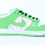 Supreme®/Nike® SB Dunk Low OG QS - Green