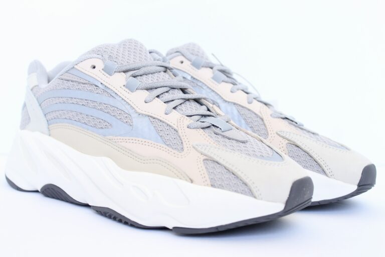adidas yeezy boost 700 v2 cream