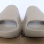 adidas Yeezy Slide 'Pure'
