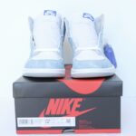 Air Jordan 1 Retro High OG - Hyper Royal