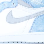 Air Jordan 1 Retro High OG - Hyper Royal