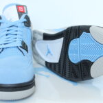 Air Jordan 4 Retro - University Blue