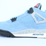 Air Jordan 4 Retro - University Blue