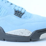 Air Jordan 4 Retro - University Blue