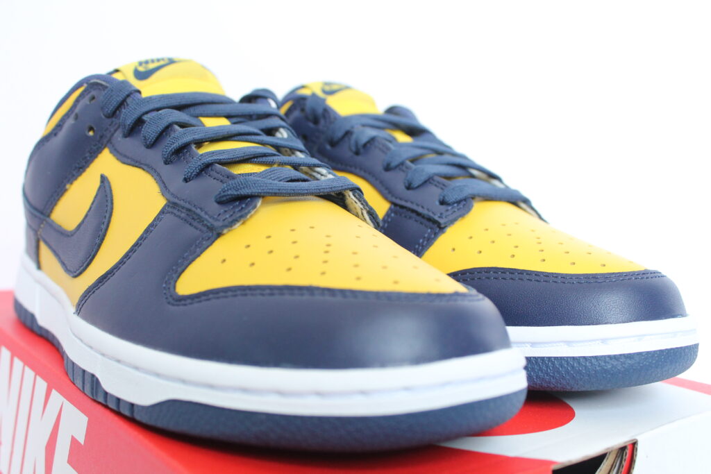 nike dunk low varsity maize stockx