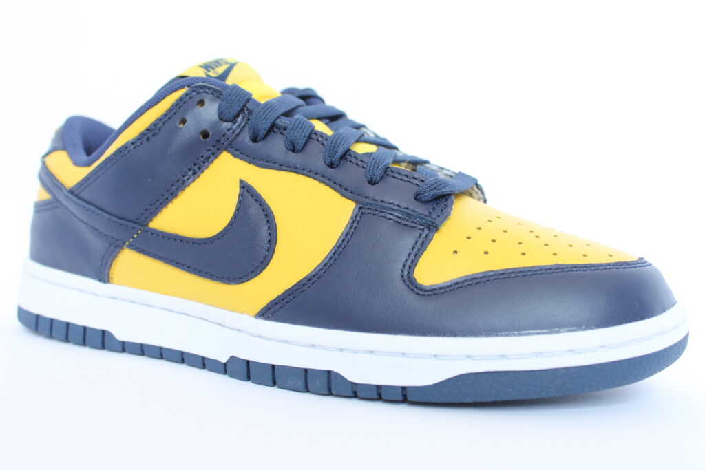 nike dunk low varsity maize stockx