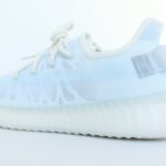 adidas YEEZY Boost 350 V2 - Mono Ice