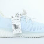 adidas YEEZY Boost 350 V2 - Mono Ice