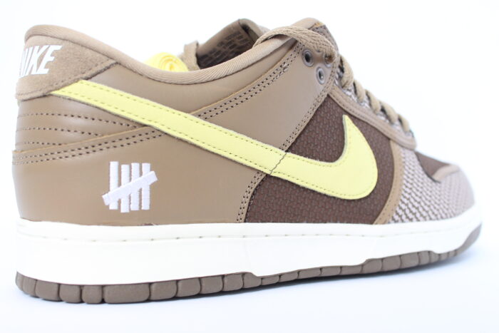nike x undefeated dunk low sp canteen