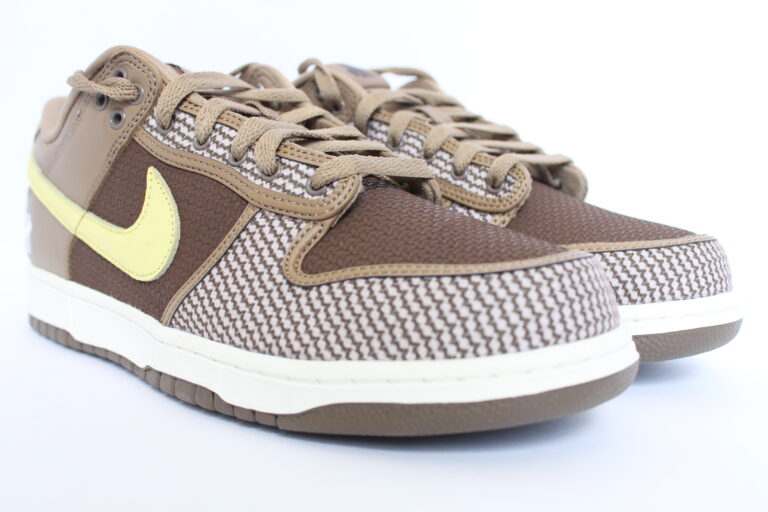 nike x undefeated dunk low sp canteen