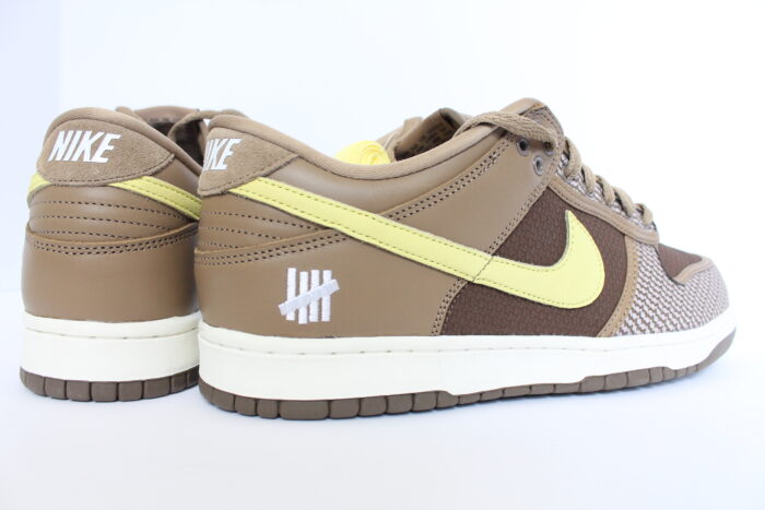 pink and blue dunks