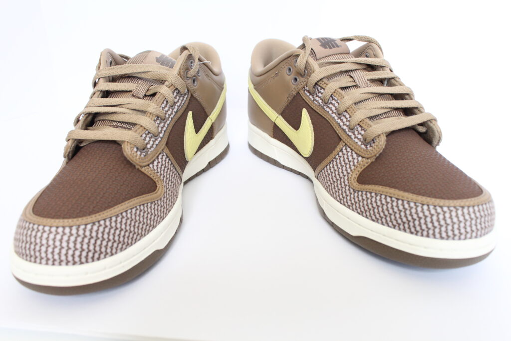 dunk low canteen on feet