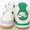 Air Jordan 4 Retro SP SB - Pine Green