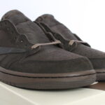 Air Jordan 1 Retro Low OG Cactus Jack - Velvet Brown